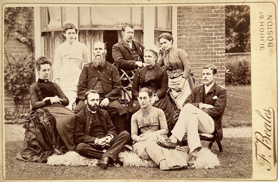 Cabinet Card - F. Beales - Portrait of a Family - Fresno, Boston - 1870s-1890s