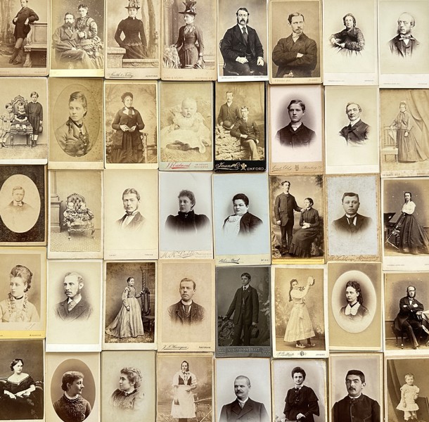 Lot of 40 Carte de Visite - R. Bachner, Smith & Tilley, Gunn & Stuart, J. J. Eastmead, A. Wyatt, F. Berthault - Portraits of People - Meiningen, Germany, France, Ausrtia, Wales, England - 19th Century